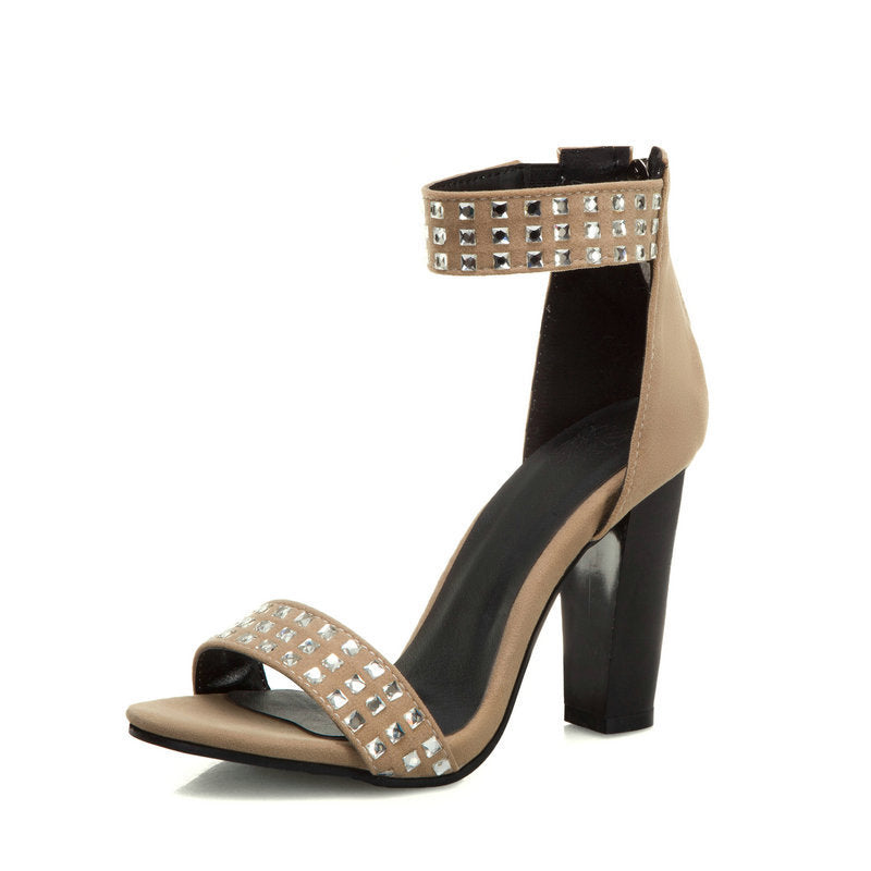 All-match open-toe sandals