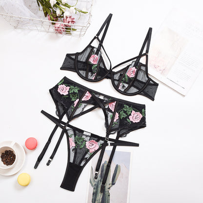 Lace Sexy Temptation Embroidery Three-point Garter Women